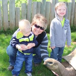 Meet your Posher, Tiffini